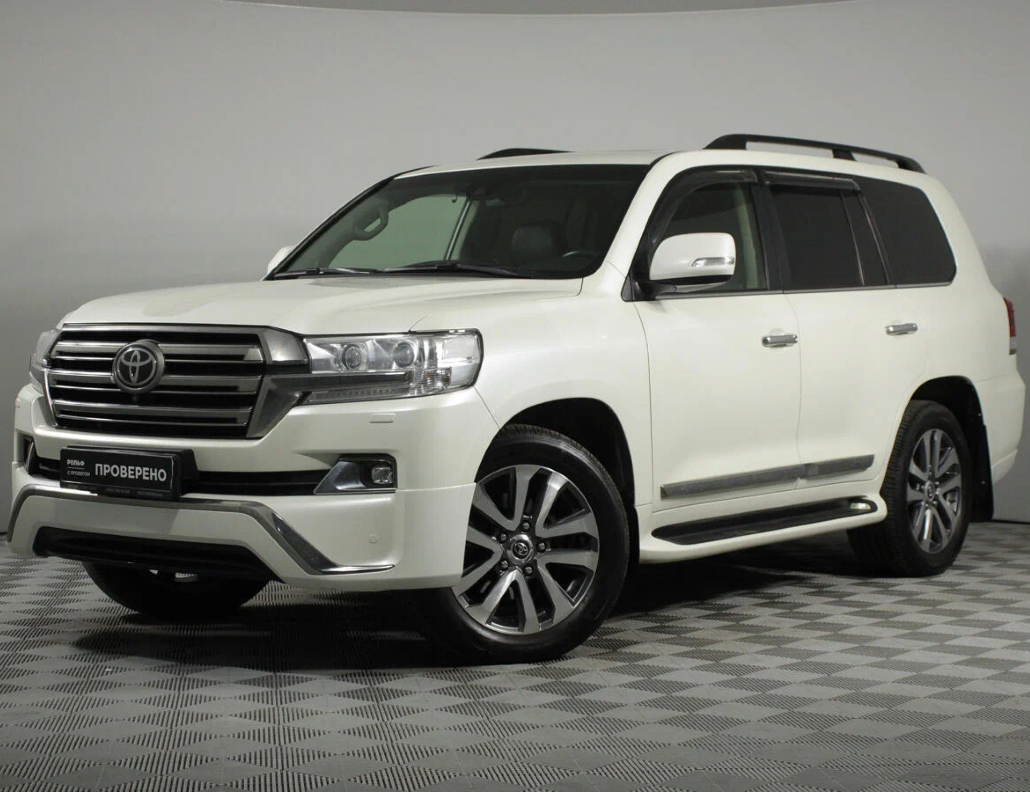 Toyota Land Cruiser 200 Urban Sport Черный